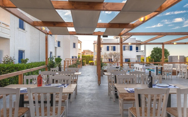 Aelia Apartments