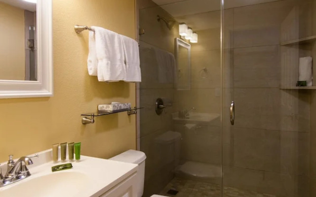 Kona Reef by Raintree Vacation Club