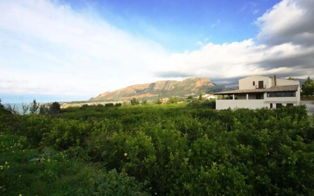 Calajo Resort