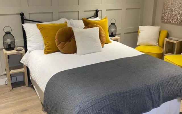 Lower Greenbank Guest Suite