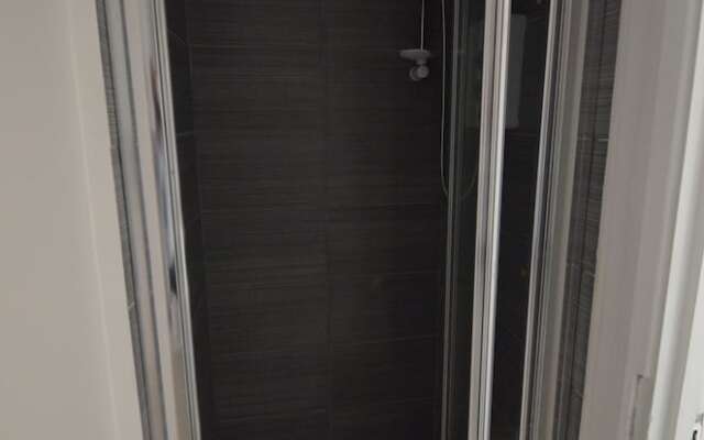 Central Comfort Rooms