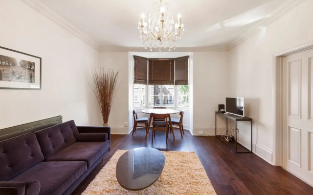 Elegant, Airy 2 Bedroom Flat in Paddington