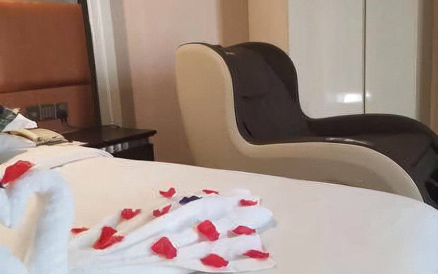 Starway Hotel
