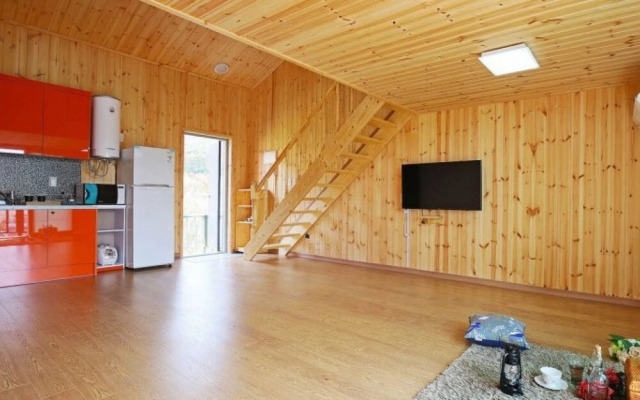 Gyeongju Star Garret Bed and Breakfast