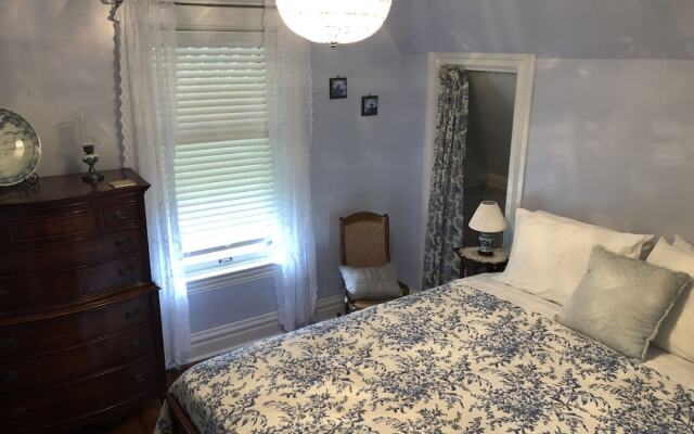 The Parsonage Inn LLC