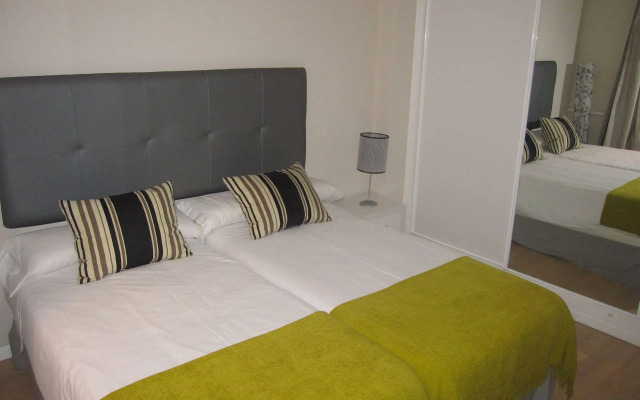 Apartamentos Metrópolis Sevilla