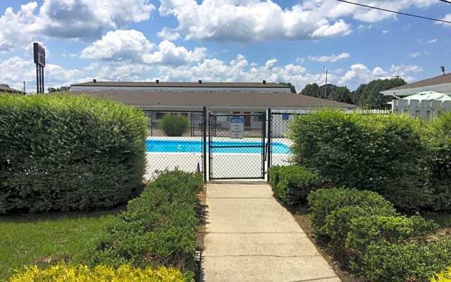 Ambassador Inn And Suites