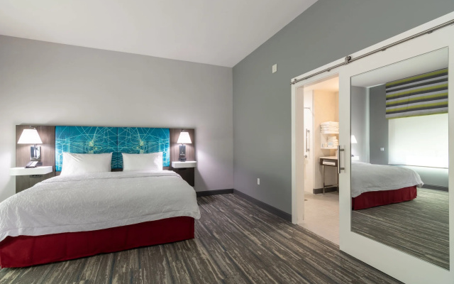 Hampton Inn & Suites Dallas East