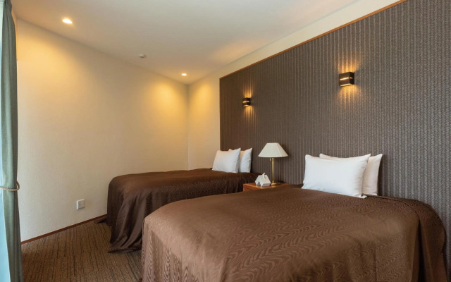 Condominium T-Room