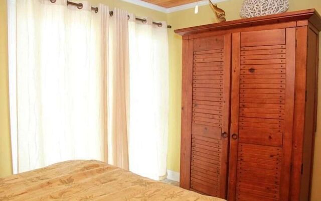 Romar Beach 102 By Redawning