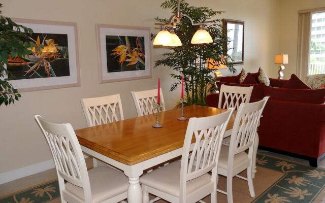 Spacious Condo With sky Views and Steps to South Beach