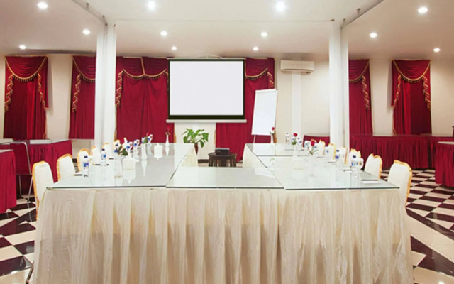 F Hotel Jakarta