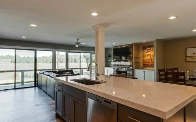 Wren Drive 18 by RedAwning