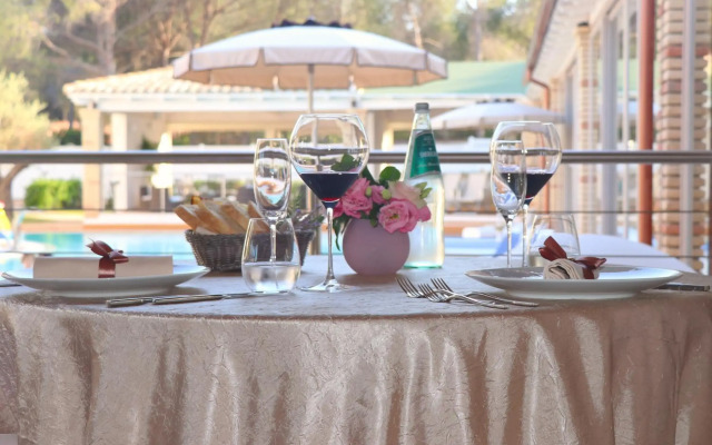 Eliantos Hotel