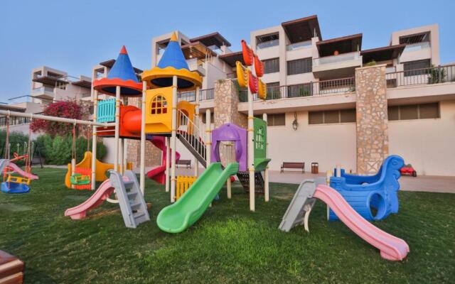 Tala Bay Residence - Families Only