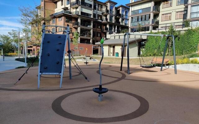 Modern & Comfy 2brdm Condo in Langley - Close to Highway 1