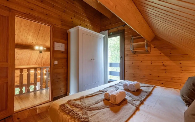 Huswell - Tranquil Retreat Cozy Chalet in the Heart of Urse