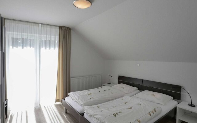 Beautiful Villa with Garden near Ski Area in Kustelberg