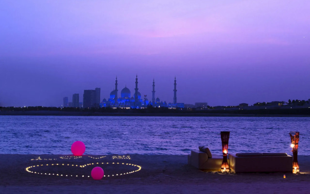 Shangri-La Hotel Apartments Qaryat Al Beri