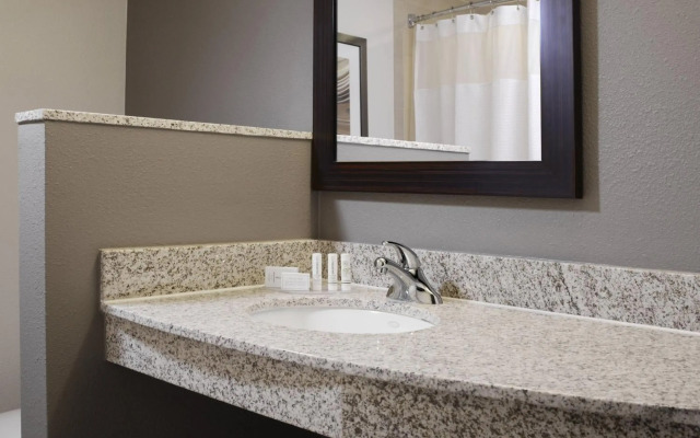 Courtyard by Marriott Houston Pearland