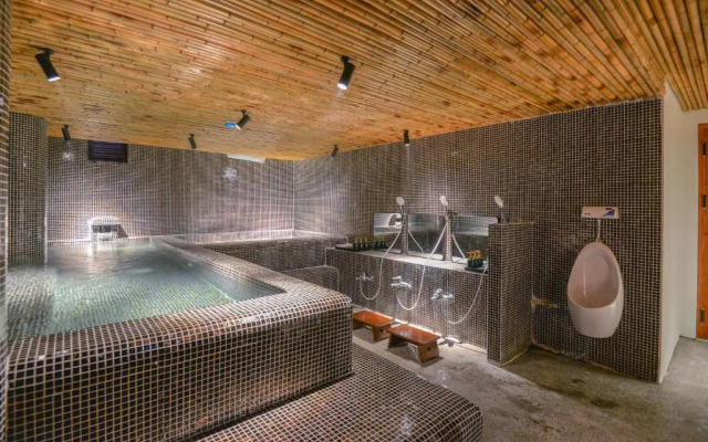 Luxury 22Land Suites Residence Hotel