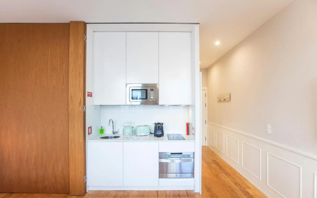 Cute & Bright Flat w/ AC by LovelyStay