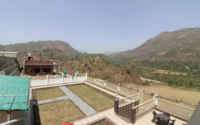 OYO 13883 Hotel Panorama