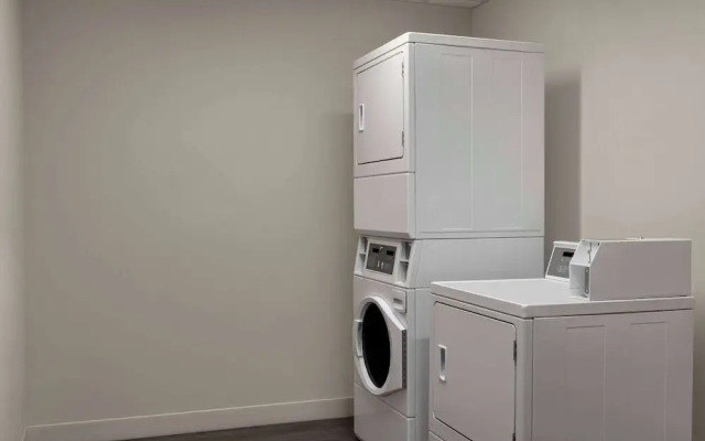Microtel Inn & Suites By Wyndham Boisbriand