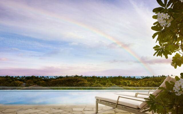 The Ritz-Carlton Residences, Waikiki Beach