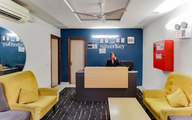 ADB Rooms Hotel Nazeer