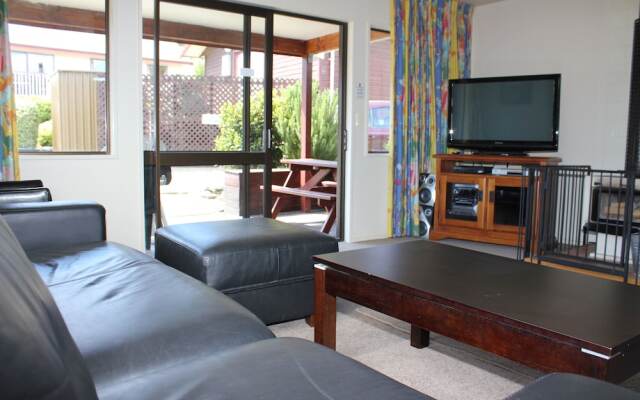 17b Denby Place