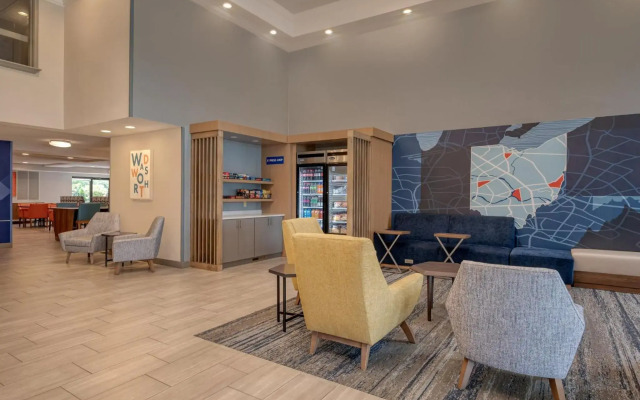 Holiday Inn Express & Suites Wadsworth by IHG