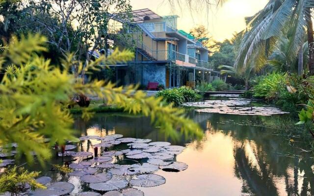 River CoCo Amphawa