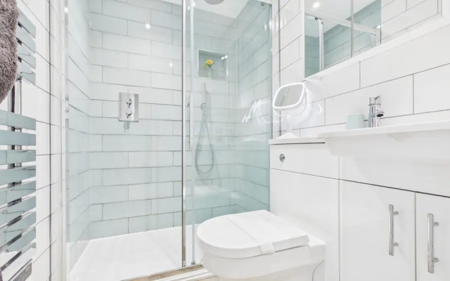 No. 6 Croft House - 1 Bedroom Apartment - Tenby