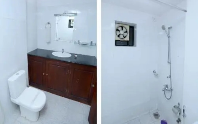 Central Hotel by OYO Rooms