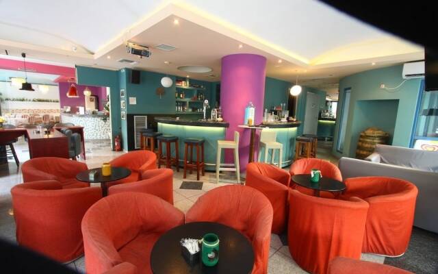 Central Hotel