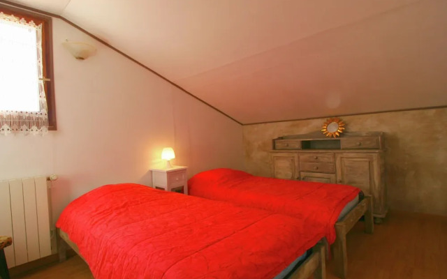 Welcoming Holiday Home with Private Pool in Cereste