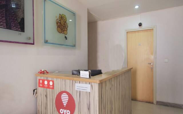 OYO 11883 Hotel Purple Inn
