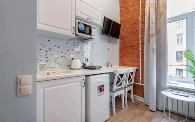 Метры в центре на Свечном переулке 15/48