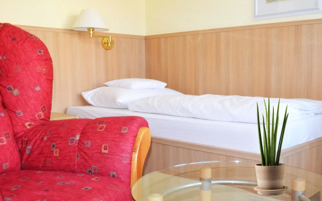 Forest Apartments & Rooms