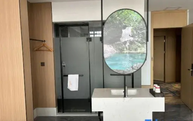 Zhongxiang Kaiden Business Hotel