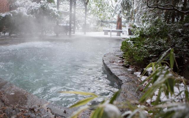 McMenamins Grand Lodge