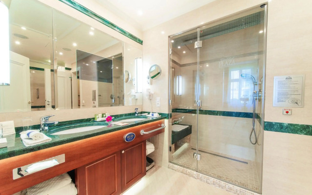 CARLSBAD PLAZA Medical Spa & Wellness hotel