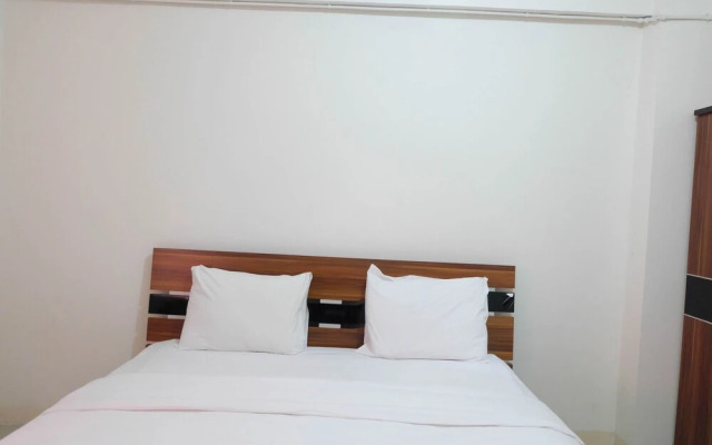 Simply Studio Apartment at Green Pramuka City