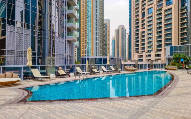 DXB - Opera Grand - 6104 - DT