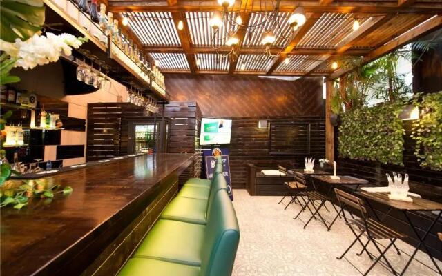 Montefiore 16 - Urban Boutique Hotel