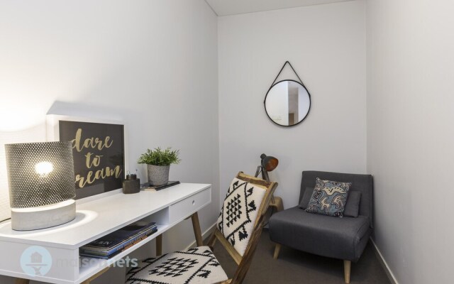 Redfern One Bedroom Apartment with Views