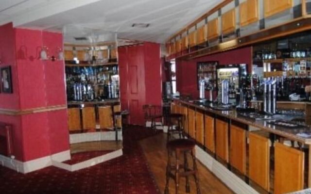 Tadross Hotel