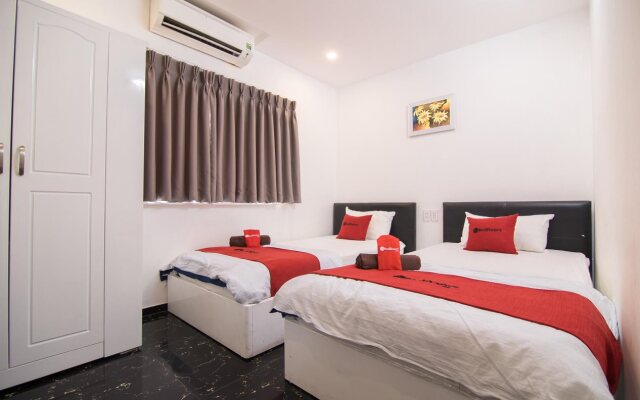 The Phoenix 74 Hotel