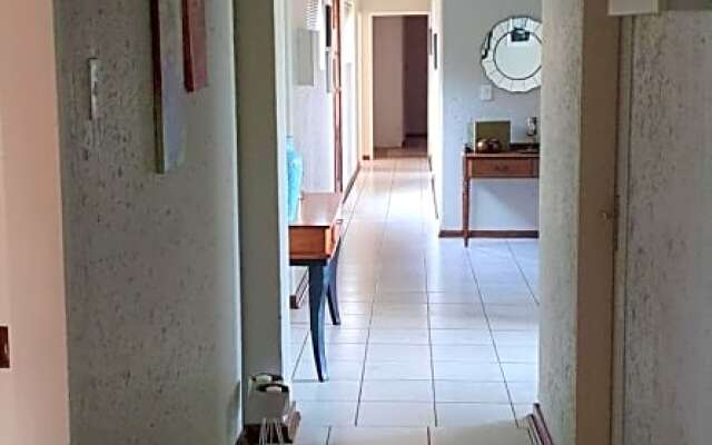 Life Tours & Accommodation